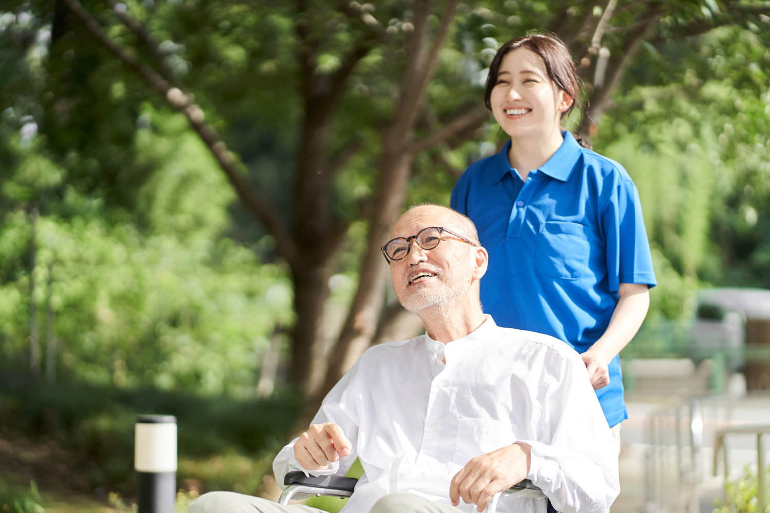 介護士と利用者